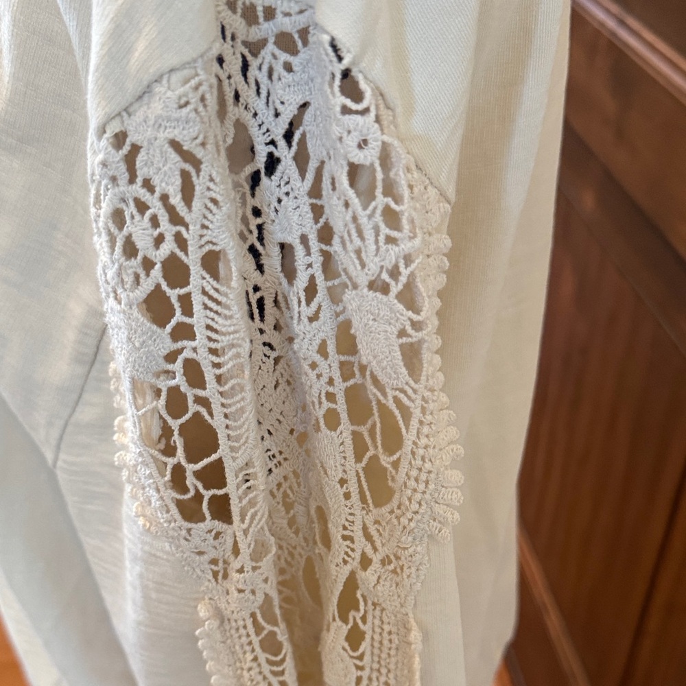 Anthropologie Floral Embroidered Cream Top - Picture 6 of 7